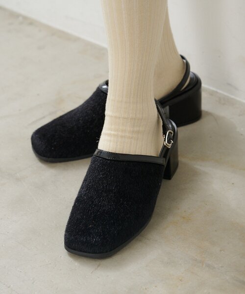 Kastane（カスタネ）の「ハラコパイピングヒール（その他シューズ・レディース・ブラウン/ブラック・38/36/37）」の2枚目の写真