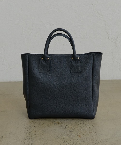 PUAL CE CIN（ピュアルセシン）の「【本革】レザートートバッグ（トートバッグ・レディース・ブラック/グレイッシュベージュ・FREE）」の7枚目の写真