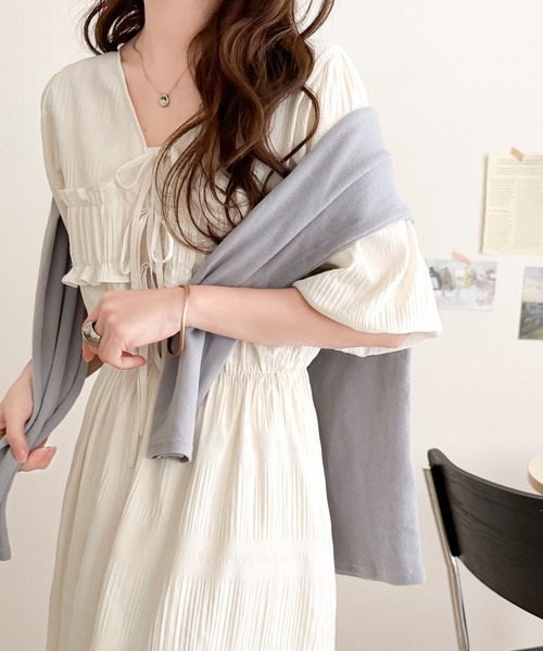 mily bilet(ミウィビレット)の「【mily bilet】1枚で華やぐ♪揺れ感シアーフリルリボンプリーツロングワンピース(ワンピース・レディース・ブラウン/ブルー/ブラック/アイボリー・LARGE/MEDIUM/SMALL/X-LARGE)」の13枚目の写真