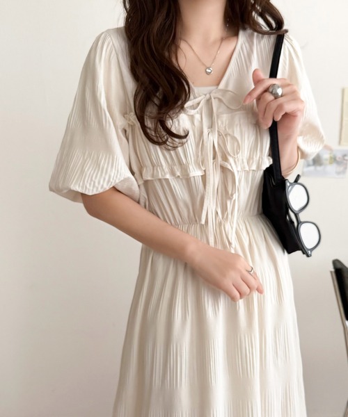mily bilet(ミウィビレット)の「【mily bilet】1枚で華やぐ♪揺れ感シアーフリルリボンプリーツロングワンピース(ワンピース・レディース・ブラウン/ブルー/ブラック/アイボリー・LARGE/MEDIUM/SMALL/X-LARGE)」の12枚目の写真