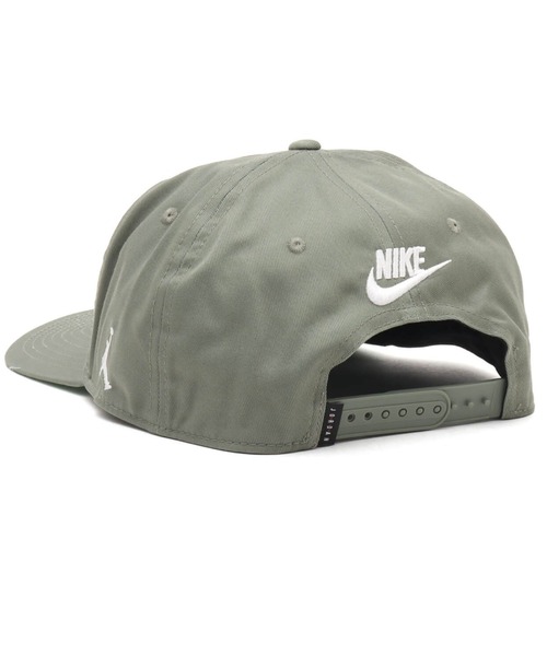 JORDAN BRAND(ジョーダンブランド)の「JORDAN BRAND U J PRO CAP US FB DC 5PNL FLT / ジョーダン ブランド プロ キャップ US FB DC 5PNL FLT / NIKE【SP】(キャップ・メンズ・グレー/ブラック・L/XL)」の14枚目の写真
