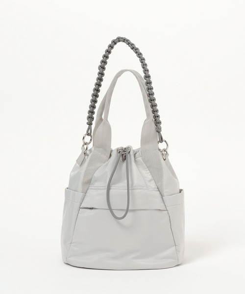 LEPSIM（レプシィム）の「【500mlペットボトルも入る】ユーティリティ巾着バッグ　633023（ショルダーバッグ・レディース・ブラック/カーキ/ライトグレー・ONE SIZE）」の4枚目の写真