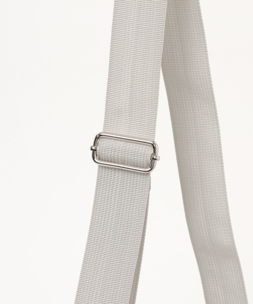 LEPSIM（レプシィム）の「【500mlペットボトルも入る】ユーティリティ巾着バッグ　633023（ショルダーバッグ・レディース・ブラック/カーキ/ライトグレー・ONE SIZE）」の20枚目の写真