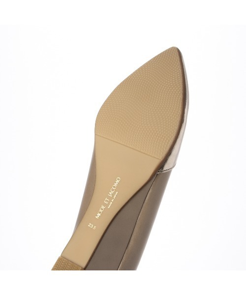 Mode et Jacomo（モードエジャコモ）の「【レイン対応】ポインテッドウェッジソールパンプス（パンプス・レディース・ブラック/グレー系カモフラージュ/ブルー系その他/ベージュ系その他・22.5cm/23cm/23.5cm/24cm/24.5cm）」の14枚目の写真