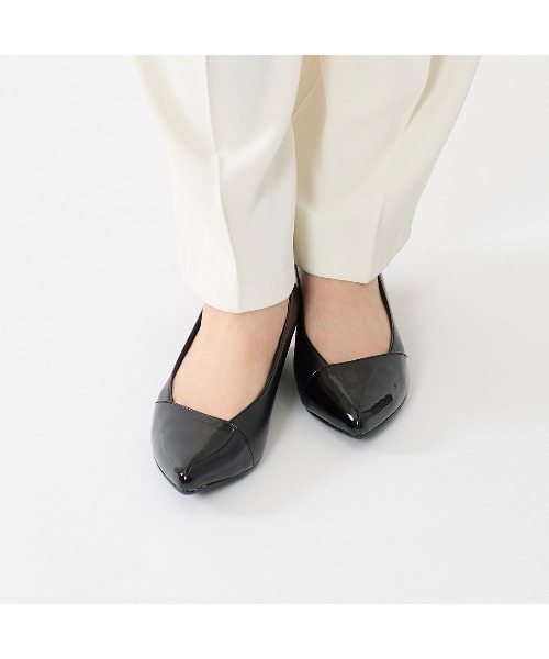 Mode et Jacomo(モードエジャコモ)の「【レイン対応】ポインテッドウェッジソールパンプス(パンプス・レディース・ブラック/グレー系カモフラージュ/ブルー系その他/ベージュ系その他・22.5cm/23cm/23.5cm/24cm/24.5cm)」の9枚目の写真