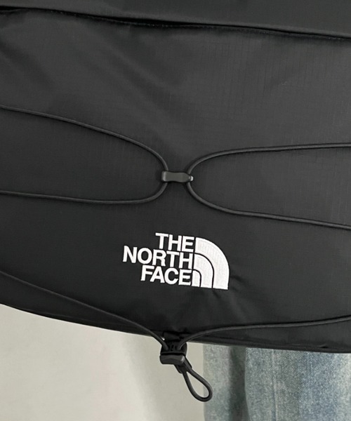 THE NORTH FACE（ザノースフェイス）の「THE NORTH FACE(ザ・ノースフェイス)/軽量 A4収納可 大容量 メッセンジャーバッグ ショルダーバッグ/BOREALIS SOFT MESSENGER（ショルダーバッグ・レディース・ブラック/ベージュ/カーキ・FREE）」の5枚目の写真