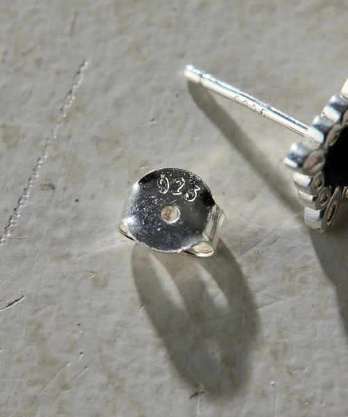 COLLAGE GALLARDAGALANTE（コラージュガリャルダガランテ）の「Sivelle./Silver925オニキスレースピアス（ピアス（両耳用）・レディース・シルバー・FREE）」の5枚目の写真