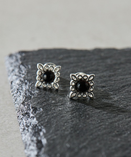 COLLAGE GALLARDAGALANTE（コラージュガリャルダガランテ）の「Sivelle./Silver925オニキスレースピアス（ピアス（両耳用）・レディース・シルバー・FREE）」の9枚目の写真