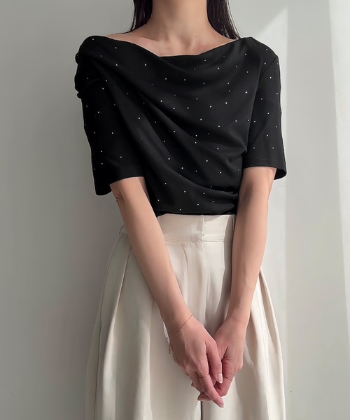 junoah(ジュノア)の「ラインストーン半袖ドレープトップス(Tシャツ/カットソー・レディース・ホワイト/ブラック/クリーム・LARGE/MEDIUM/SMALL)」の11枚目の写真