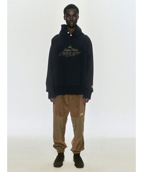 FROM ARLES（フロムアルル）の「セリファコーデュロイリラックスフィットパンツ / ブラウン（その他パンツ・メンズ・ブラウン・ONE SIZE）」の2枚目の写真