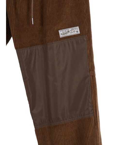 FROM ARLES（フロムアルル）の「セリファコーデュロイリラックスフィットパンツ / ブラウン（その他パンツ・メンズ・ブラウン・ONE SIZE）」の10枚目の写真