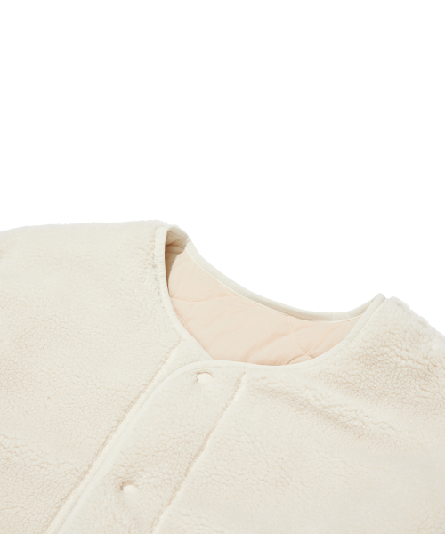 BROWNBREATH（ブラウンブレス）の「ECO REVERSIBLE BOA JUMPER - BEIGE（その他アウター・レディース・その他・L/XL）」の5枚目の写真