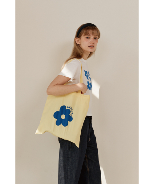 ANOETIC(アノエティック)の「ANC FLOWER ECO BAG_YELLOW(エコバッグ/サブバッグ・レディース・イエロー・FREE)」の2枚目の写真