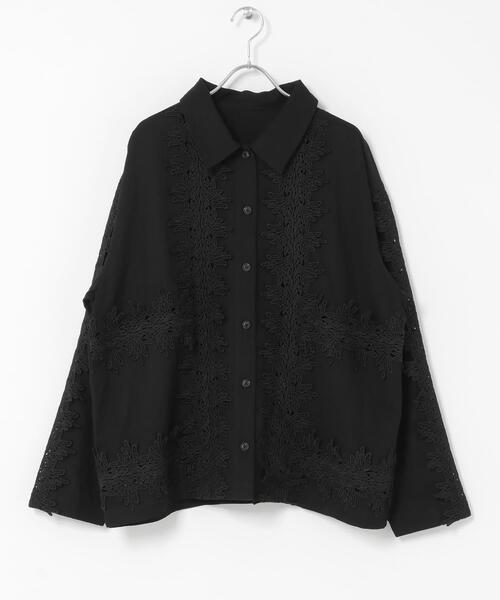 KBF（ケイビーエフ）の「ヴィンテージライクレースシャツ（シャツ/ブラウス・レディース・ダークブラウン/オフホワイト/ブラック・ONE）」の7枚目の写真