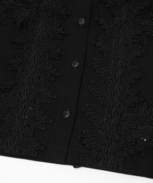 KBF（ケイビーエフ）の「ヴィンテージライクレースシャツ（シャツ/ブラウス・レディース・ダークブラウン/オフホワイト/ブラック・ONE）」の6枚目の写真