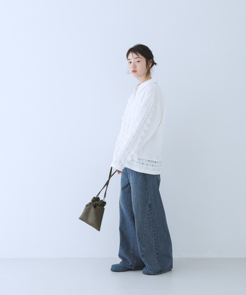 KBF(ケイビーエフ)の「ヴィンテージライクレースシャツ(シャツ/ブラウス・レディース・ダークブラウン/オフホワイト/ブラック・ONE)」の8枚目の写真