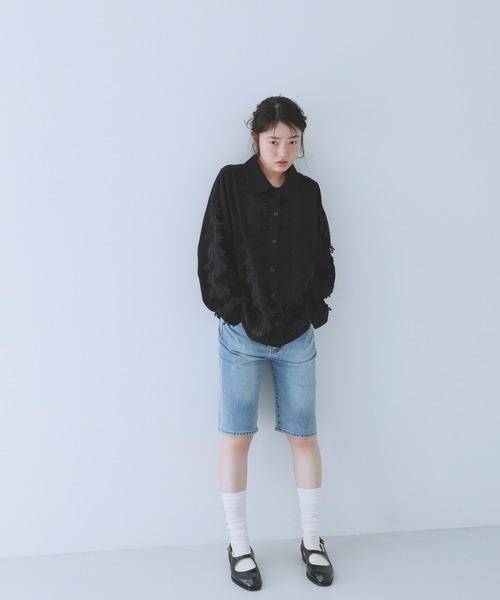 KBF(ケイビーエフ)の「ヴィンテージライクレースシャツ(シャツ/ブラウス・レディース・ダークブラウン/オフホワイト/ブラック・ONE)」の12枚目の写真