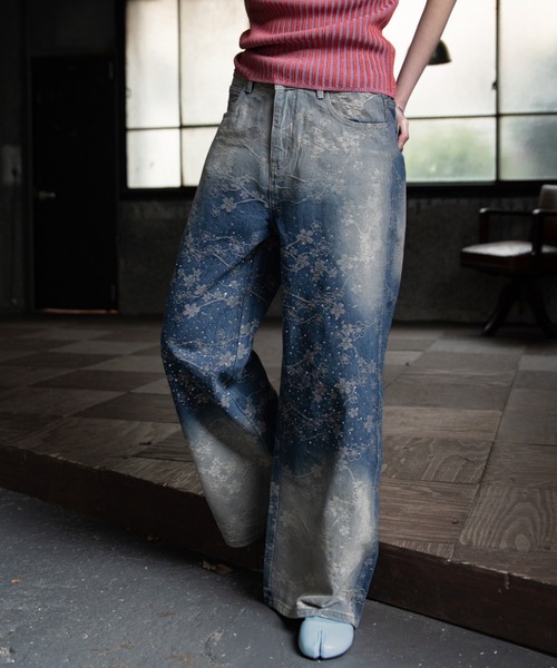 VACANCY（ヴァカンシー）の「ヴィンテージフラワー柄オーロラストーンデニム（デニムパンツ・レディース・ブルー・LARGE/MEDIUM/SMALL）」の6枚目の写真