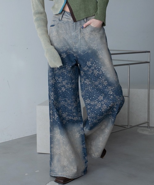 VACANCY（ヴァカンシー）の「ヴィンテージフラワー柄オーロラストーンデニム（デニムパンツ・レディース・ブルー・LARGE/MEDIUM/SMALL）」の9枚目の写真