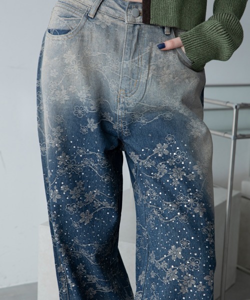 VACANCY（ヴァカンシー）の「ヴィンテージフラワー柄オーロラストーンデニム（デニムパンツ・レディース・ブルー・LARGE/MEDIUM/SMALL）」の12枚目の写真