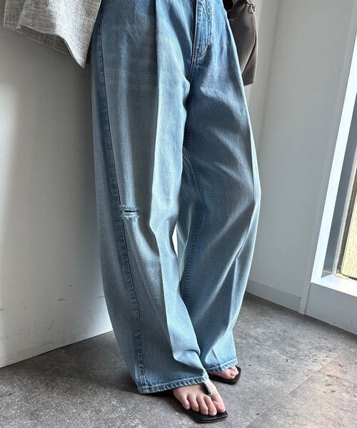 DouDou(ドゥドゥ)の「ダメージワイドデニム(デニムパンツ・レディース・ブルー/ブルー系その他・38/36)」の14枚目の写真