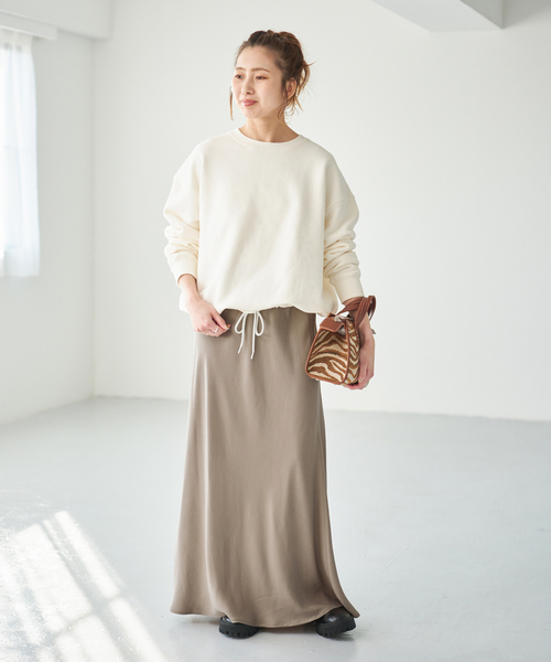 Spick & Span(スピックアンドスパン)の「ウォッシャブルキュプラ マキシスカート(スカート・レディース・チャコールグレー/モカ/ベージュ・36/38)」の5枚目の写真