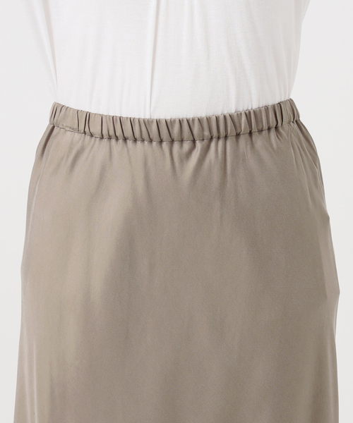 Spick & Span(スピックアンドスパン)の「ウォッシャブルキュプラ マキシスカート(スカート・レディース・チャコールグレー/モカ/ベージュ・36/38)」の15枚目の写真