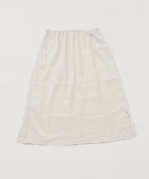 Spick & Span(スピックアンドスパン)の「ウォッシャブルキュプラ マキシスカート(スカート・レディース・チャコールグレー/モカ/ベージュ・36/38)」の18枚目の写真