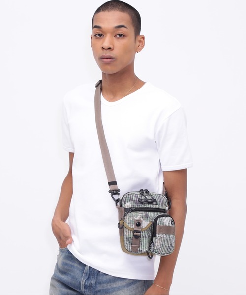 AVIREX(アヴィレックス)の「《直営店限定》REFLECTOR RIP MINI POCHETTE / リフレクター リップ ミニポシェット / AVIREX / アヴィレックス(ショルダーバッグ・メンズ・グリーン系カモフラージュ/ブラック・FREE)」の7枚目の写真
