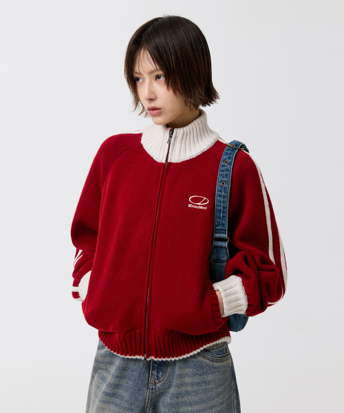 ODD STUDIO（オッドスタジオ）の「スポーティトラックセミクロップニットジップアップ - RED（ニット/セーター・レディース・レッド・ONE）」の8枚目の写真