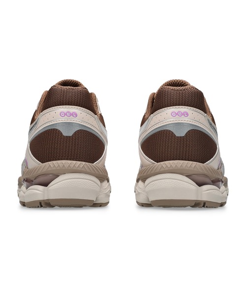 ASICS(アシックス)の「GEL-CUMULUS 16 / ゲルキュムラス 16(スニーカー・レディース・ブラウン系その他・24.5/24/28/29/28.5/29.5/27/23/25.5/26.5/26/25/27.5/23.5)」の10枚目の写真