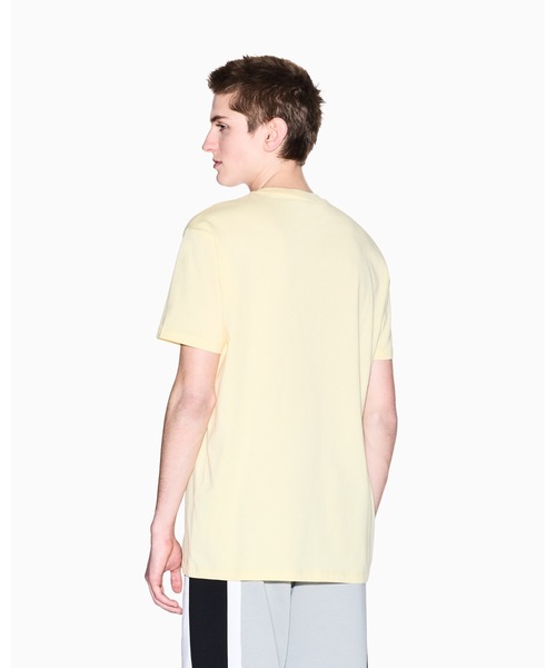 ARMANI EXCHANGE（アルマーニエクスチェンジ）の「【A|X アルマーニ エクスチェンジ】AXロゴ 半袖クルーネックTシャツ（Tシャツ/カットソー・メンズ・ライトイエロー・X-LARGE/MEDIUM）」の2枚目の写真