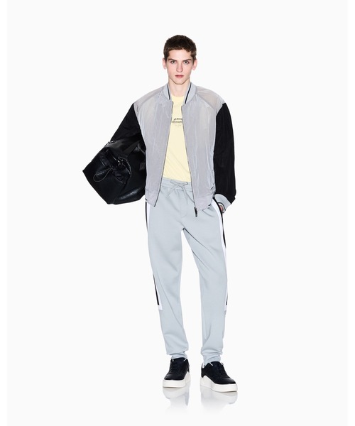 ARMANI EXCHANGE（アルマーニエクスチェンジ）の「【A|X アルマーニ エクスチェンジ】AXロゴ 半袖クルーネックTシャツ（Tシャツ/カットソー・メンズ・ライトイエロー・X-LARGE/MEDIUM）」の4枚目の写真