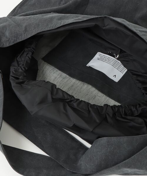 VOAAOV(ヴォアーブ)の「【VOAAOV】DAY BAG(ショルダーバッグ・メンズ・ブラック/オリーブ/ネイビー・FREE)」の6枚目の写真
