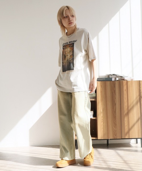 CORPUS　SELECT（コーパストーキョー）の「【シネマコレクション】アソートデザイン ユーズド風 クルーネック Tシャツ (ユニバーサル・ワーナー・ディズニー)（Tシャツ/カットソー・メンズ・ブラック系その他3/ブラック系2/ブラック系その他4/ブラック系1/ホワイト系その他3/ホワイト系その他/ホワイト系その他4/ホワイト系その他2/ホワイト系1/ブラック系その他6/ブラック系その他5・L/LL/M）」の16枚目の写真