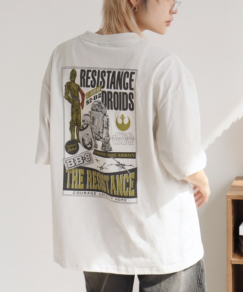 CORPUS　SELECT（コーパストーキョー）の「【シネマコレクション】アソートデザイン ユーズド風 クルーネック Tシャツ (ユニバーサル・ワーナー・ディズニー)（Tシャツ/カットソー・メンズ・ブラック系その他3/ブラック系2/ブラック系その他4/ブラック系1/ホワイト系その他3/ホワイト系その他/ホワイト系その他4/ホワイト系その他2/ホワイト系1/ブラック系その他6/ブラック系その他5・L/LL/M）」の17枚目の写真