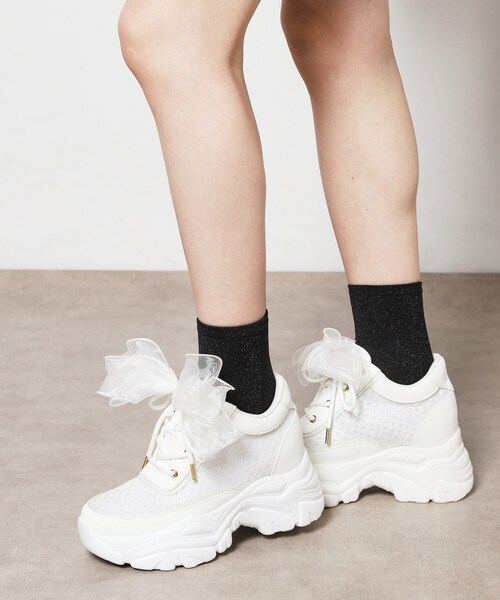 ESPERANZA（エスペランサ）の「きゅんフィットシフォンリボンスニーカー（スニーカー・レディース・ブラック系8/ホワイト系9/ピンク系9・L/M/LL/S）」の2枚目の写真