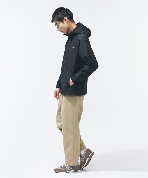 NEW BALANCE(ニューバランス)の「【別注】ニューバランス New Balance フーデットウーブンジャケット 限定コラボ(ナイロンジャケット・メンズ・ブラック/サンドグレー/ネイビー・3L/LL/L/M/S)」の11枚目の写真