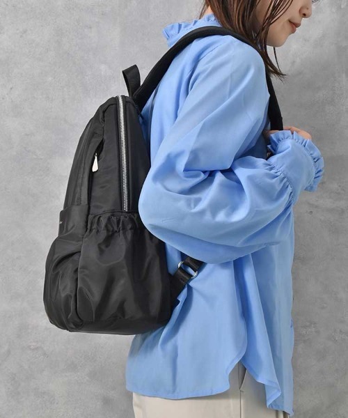 Bleu Bleuet(ブルーブルーエ)の「M&Tスクエアリュック(バックパック/リュック・レディース・ブラック/ベージュ系その他/グレー・FREE)」の14枚目の写真