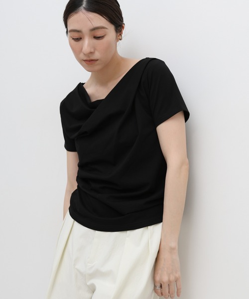 select MOCA(セレクトモカ)の「ドレープネックハーフスリーブTシャツ(Tシャツ/カットソー・レディース・オフホワイト/ブラック・FREE)」の2枚目の写真