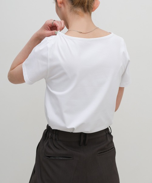 select MOCA(セレクトモカ)の「ドレープネックハーフスリーブTシャツ(Tシャツ/カットソー・レディース・オフホワイト/ブラック・FREE)」の13枚目の写真