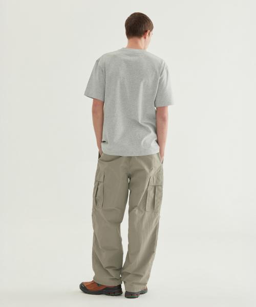 COVERNAT(カバーナット)の「アーチ08ロゴTシャツブラック(Tシャツ/カットソー・レディース・その他・SMALL/MEDIUM/LARGE/X-LARGE/XX-LARGE/X-SMALL)」の2枚目の写真