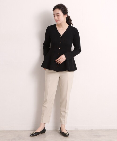 ITS'DEMO(イッツデモ)の「【手洗い可】前開きペプラムニット(ニット/セーター・レディース・アイボリー/グリーン系/ブラック・00)」の10枚目の写真