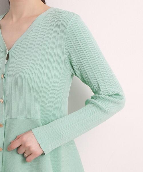 ITS'DEMO(イッツデモ)の「【手洗い可】前開きペプラムニット(ニット/セーター・レディース・アイボリー/グリーン系/ブラック・00)」の20枚目の写真