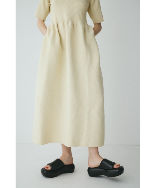 HeRIN.CYE(ヘリンドットサイ)の「Knit balloon dress ニットバルーンドレス(ワンピース・レディース・ネイビー/ベージュ/ブラック・FREE)」の15枚目の写真