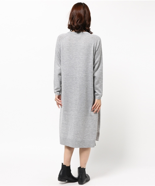 VENCEEXCHANGE（ヴァンスエクスチェンジ）の「サイドスリットワンピース       （Tシャツ/カットソー・レディース・ベージュ/グレー・MEDIUM）」の6枚目の写真