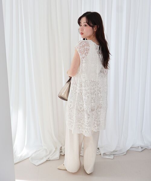 le.coeur blanc（ルクールブラン）の「TORRAZZO DONNAエンブロイダリーレースジレ（ベスト・レディース・チャコールグレー/ホワイト・38）」の5枚目の写真