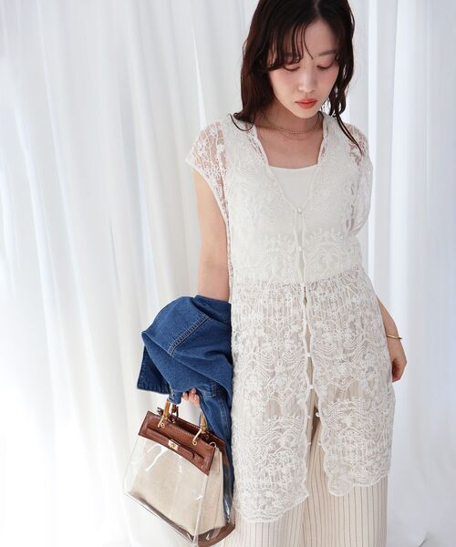 le.coeur blanc（ルクールブラン）の「TORRAZZO DONNAエンブロイダリーレースジレ（ベスト・レディース・チャコールグレー/ホワイト・38）」の7枚目の写真