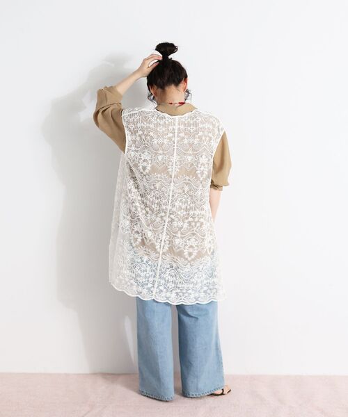 le.coeur blanc（ルクールブラン）の「TORRAZZO DONNAエンブロイダリーレースジレ（ベスト・レディース・チャコールグレー/ホワイト・38）」の19枚目の写真