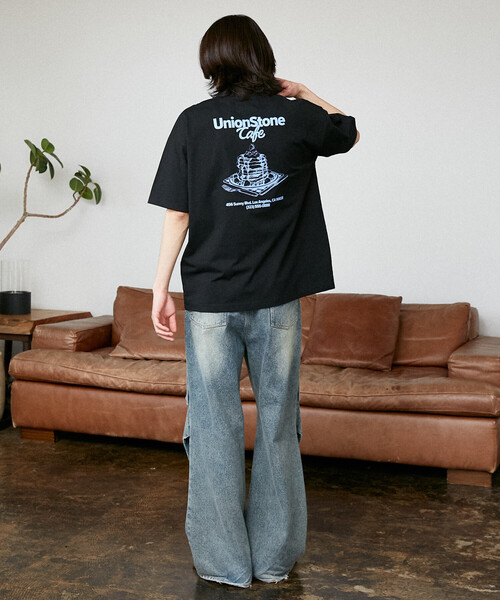 PUBLUX（パブリュクス）の「PUBLUX/パブリュクス ＜機能性素材＞LOVE POP STUDIO　CAFE SHOP ロゴ Tシャツ　限定展開（Tシャツ/カットソー・メンズ・ブラック/ホワイト/ネイビー・LARGE/MEDIUM/SMALL）」の12枚目の写真